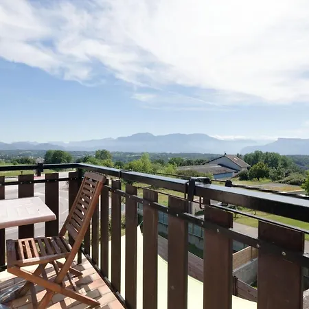 Hotel Logis Le Pont De Champ Beaucroissant