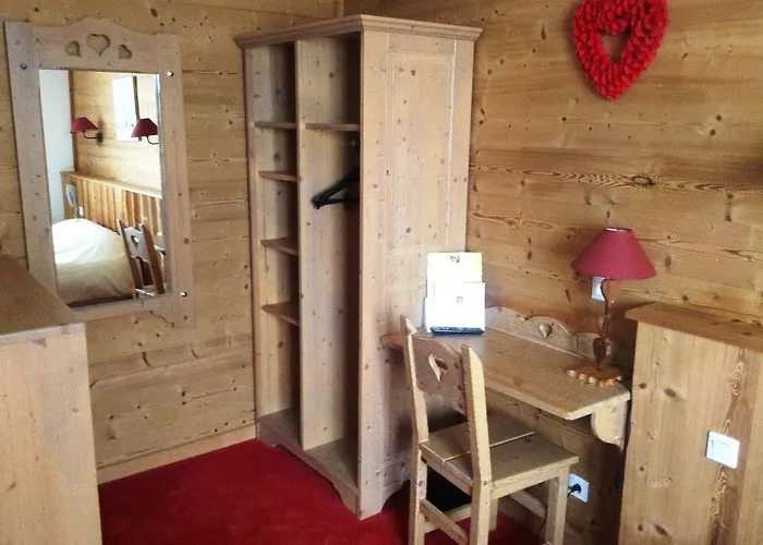 Logis Le Pont De Champ 2* Beaucroissant